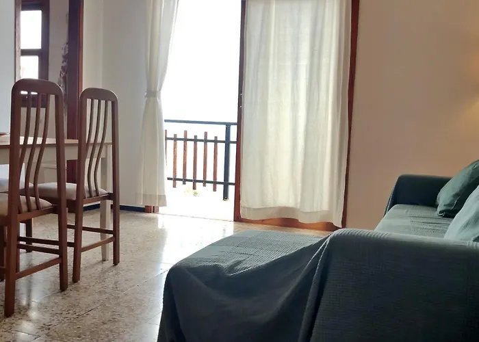 Atlantic Surfers Paradise - Surf, Senderismo Y Piscina *